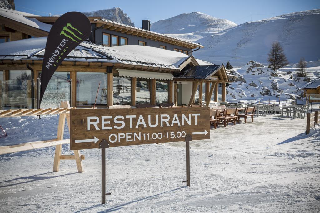 Passo Sella Dolomiti Mountain Resort Selva di Val Gardena Exterior foto
